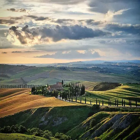 Dimora Del Tempo Sospeso بيت للعطل Vergelle